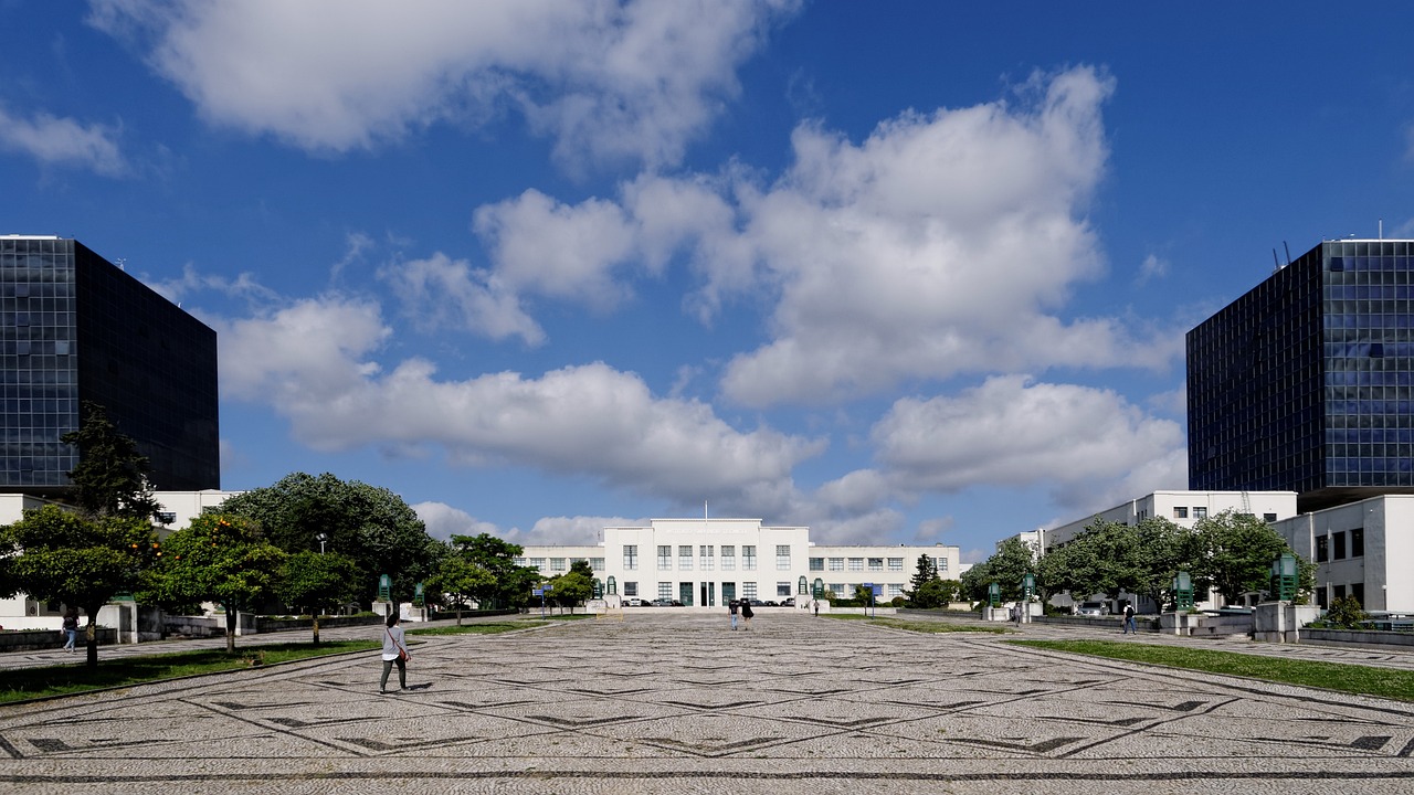 探索咸阳财经职业技术学校官网的魅力咸阳财经职业技术学校官网招聘  第1张